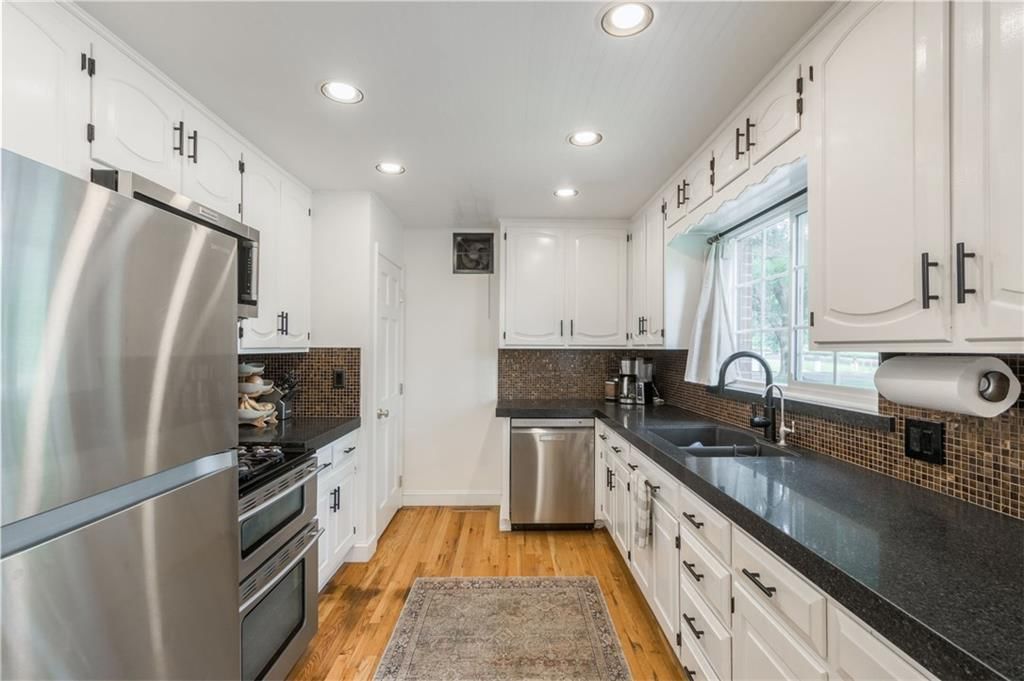 8715 State Avenue — photo 32