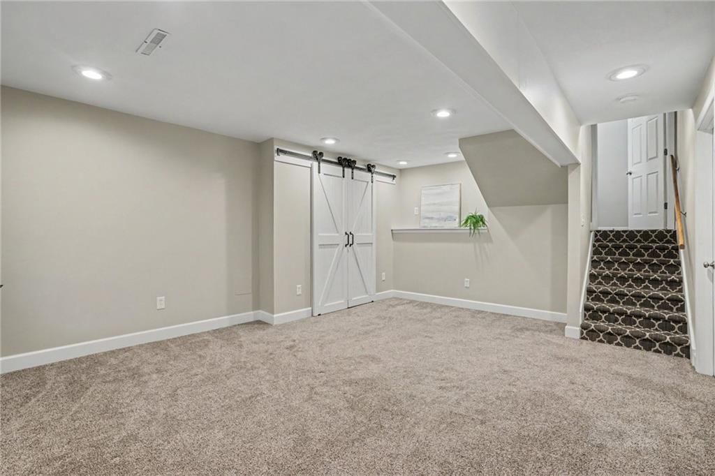 986 Wellington Way — photo 21