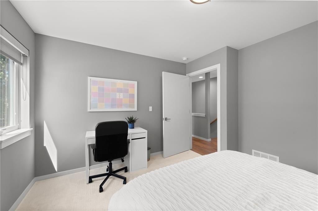 2445 Tracy Avenue — photo 13