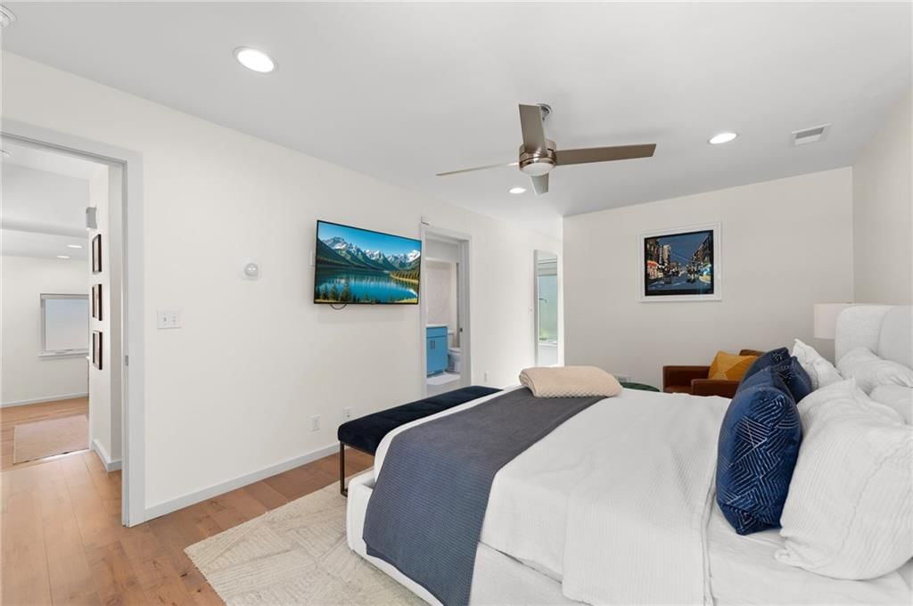 2445 Tracy Avenue — photo 15