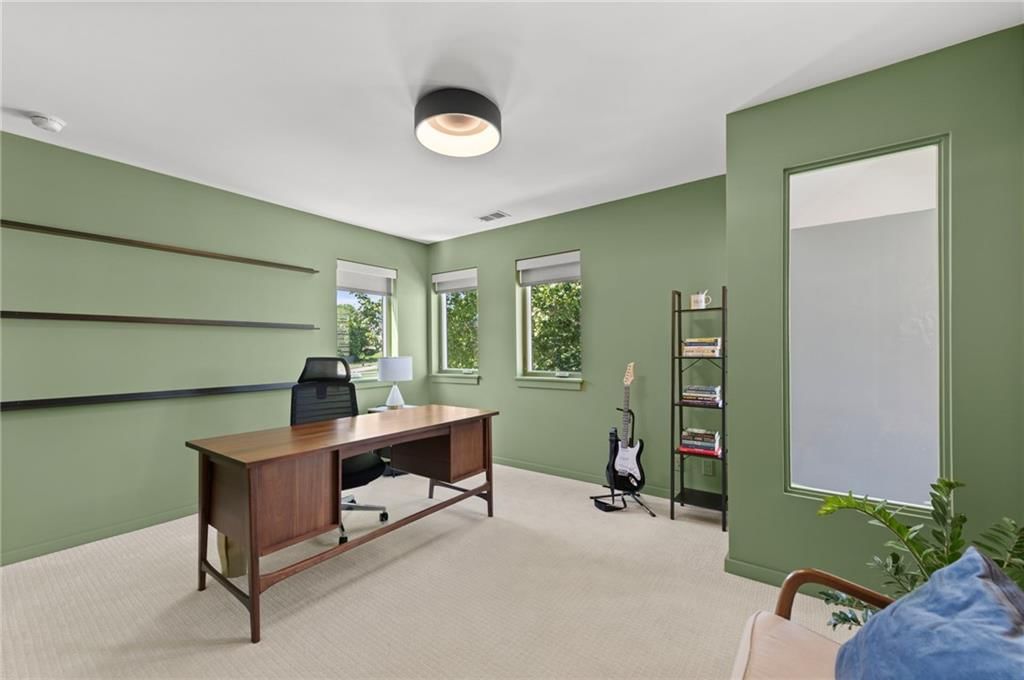 2445 Tracy Avenue — photo 21