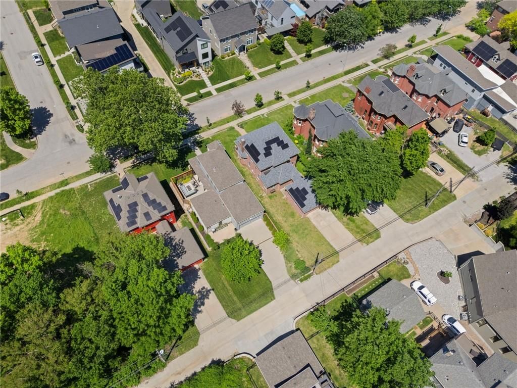 2445 Tracy Avenue — photo 34