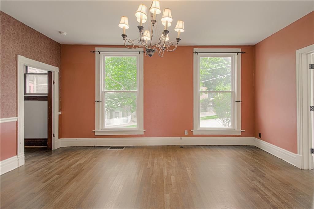 547 Main Street — photo 12