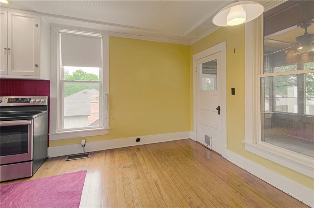 547 Main Street — photo 14