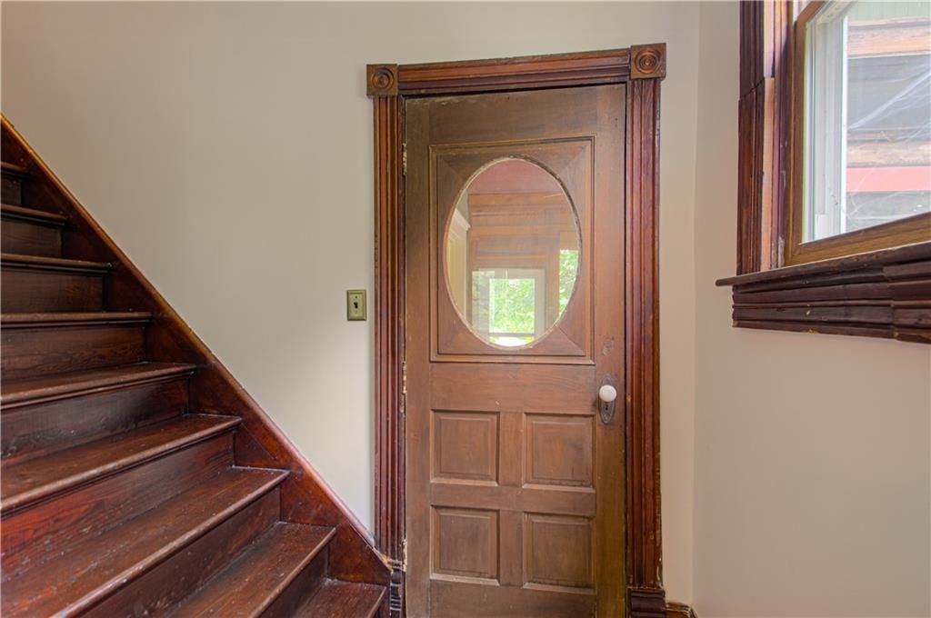 547 Main Street — photo 24