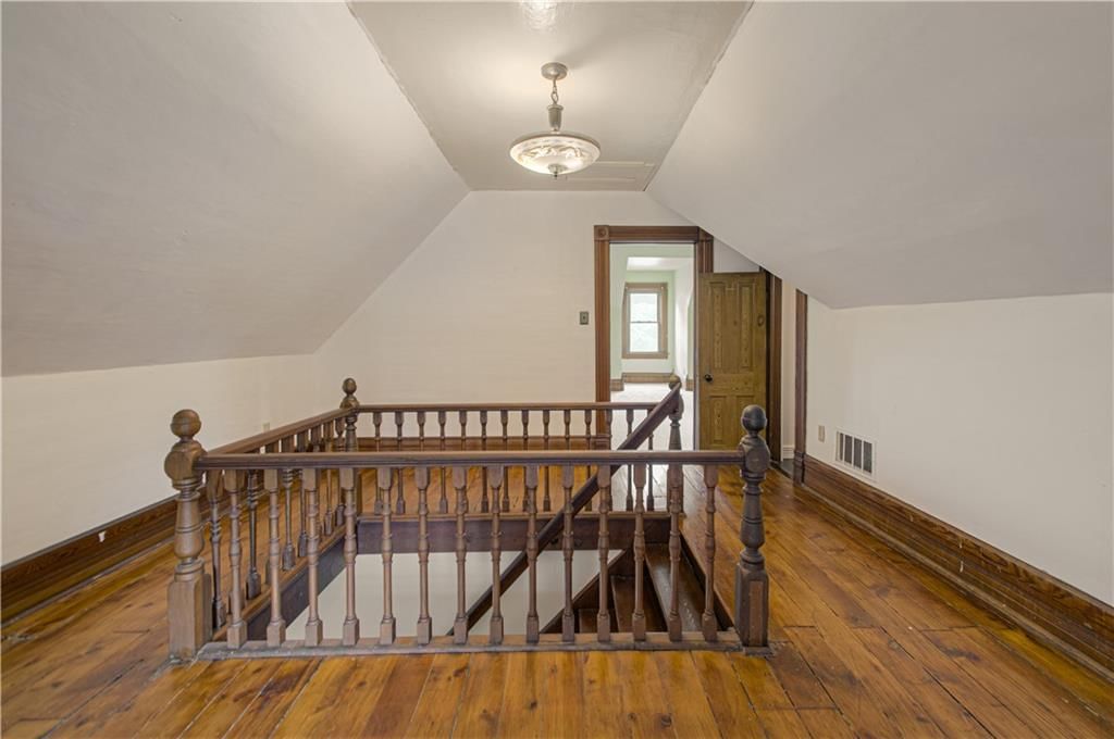 547 Main Street — photo 26