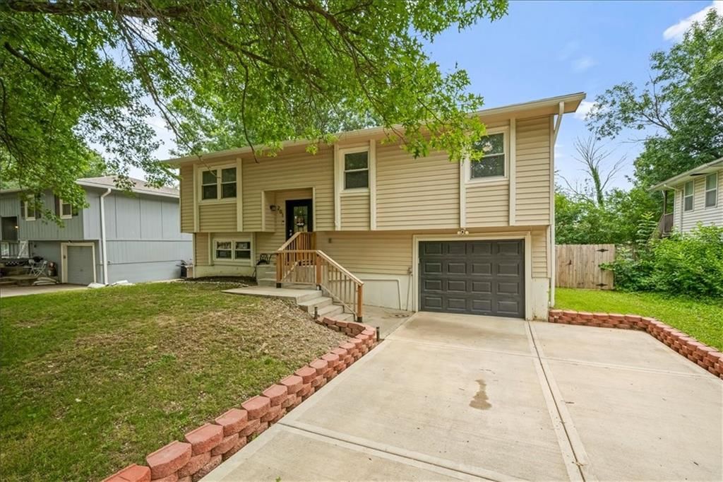 201 W Martin Street, Edgerton, KS