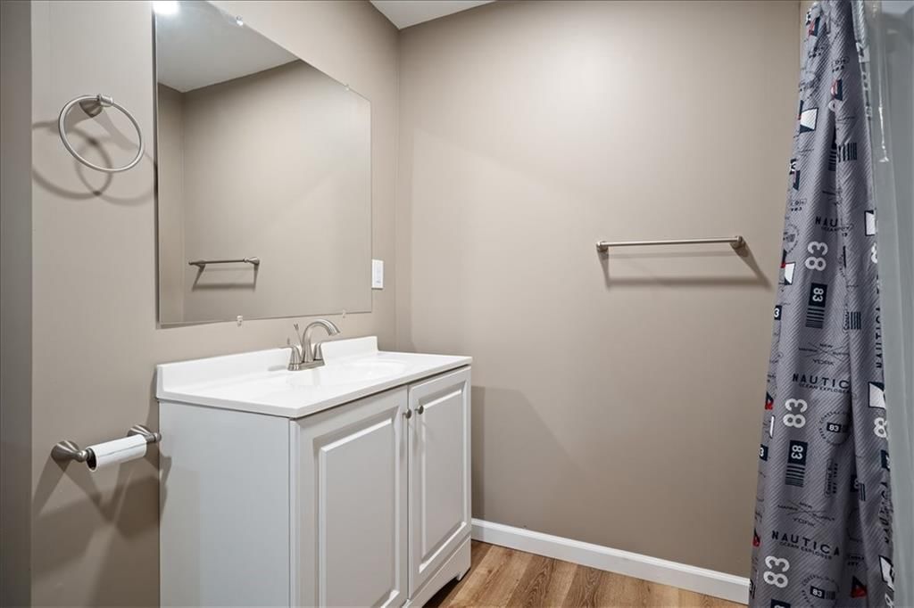 201 W Martin Street — photo 23
