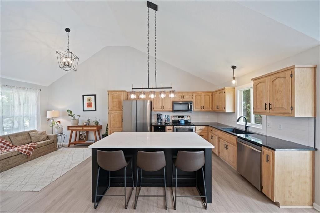 707 Joseph Street — photo 6