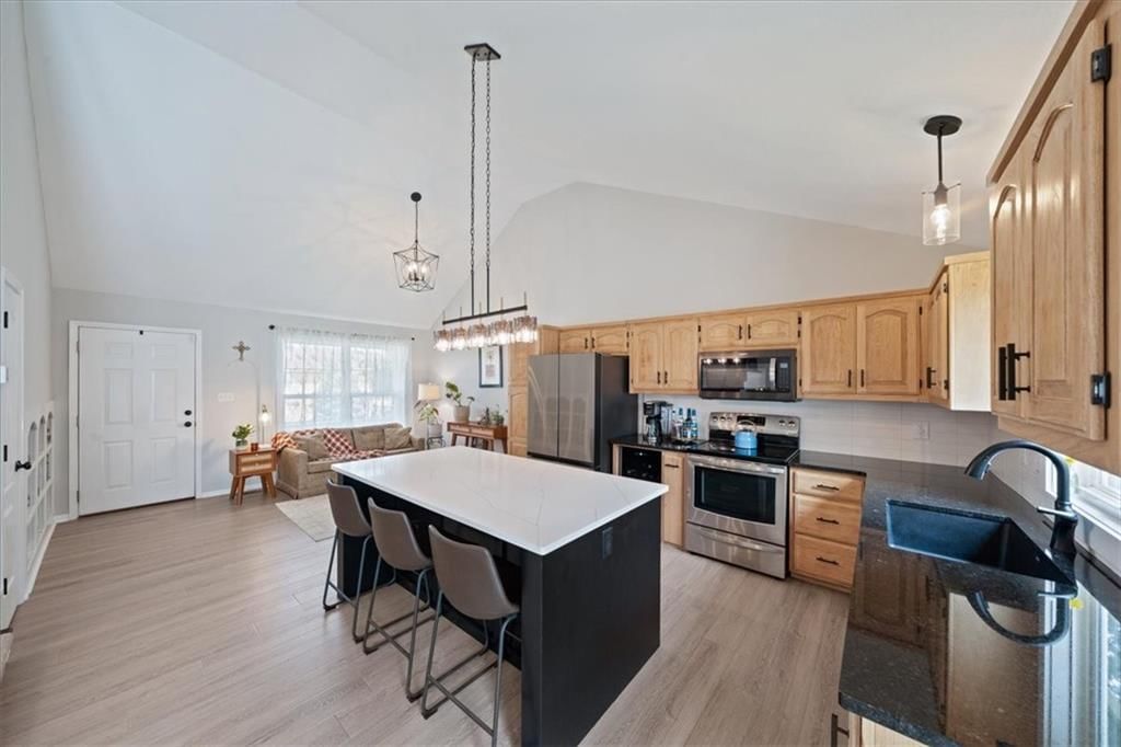707 Joseph Street — photo 11