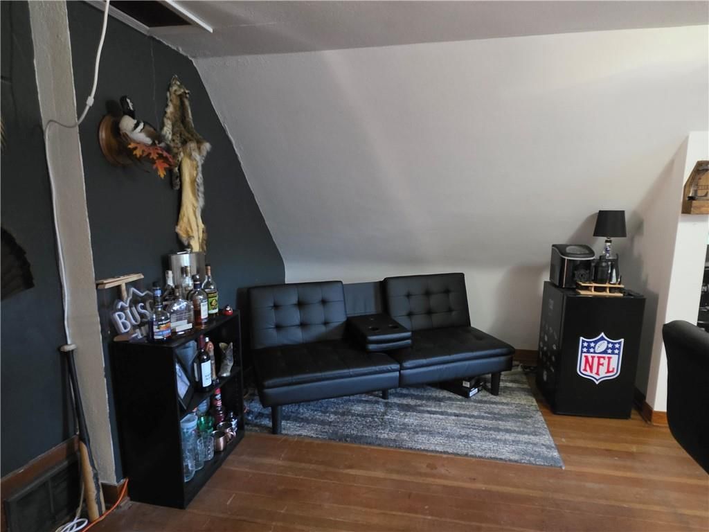 112 N Frederick Avenue — photo 15