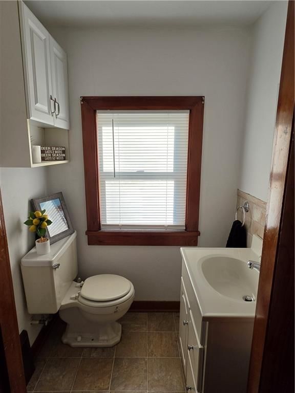 112 N Frederick Avenue — photo 17