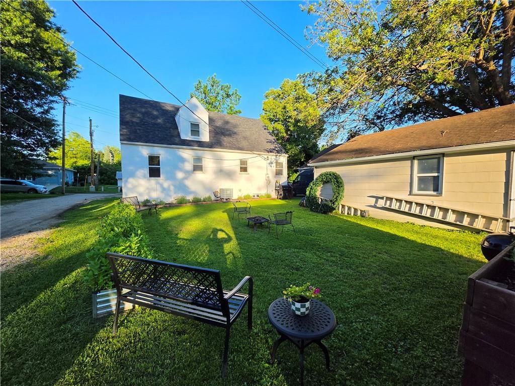 112 N Frederick Avenue — photo 20