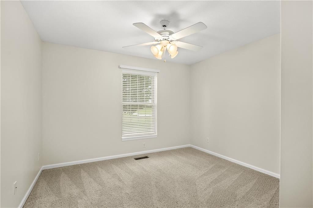 7720 SE Delwood Drive — photo 36