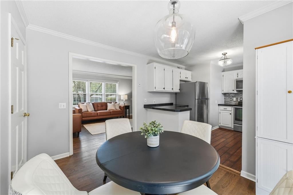 717 N Curtis Street — photo 11
