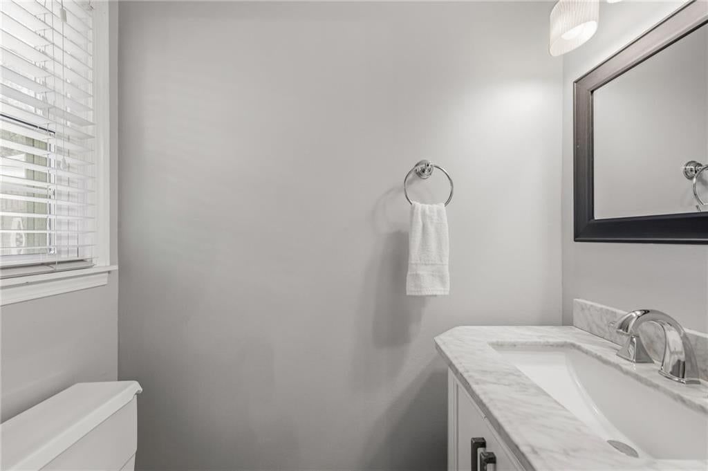717 N Curtis Street — photo 17
