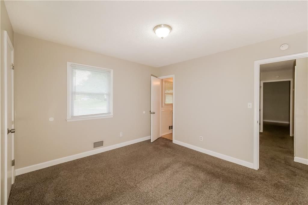 11016 E 51st Street — photo 13