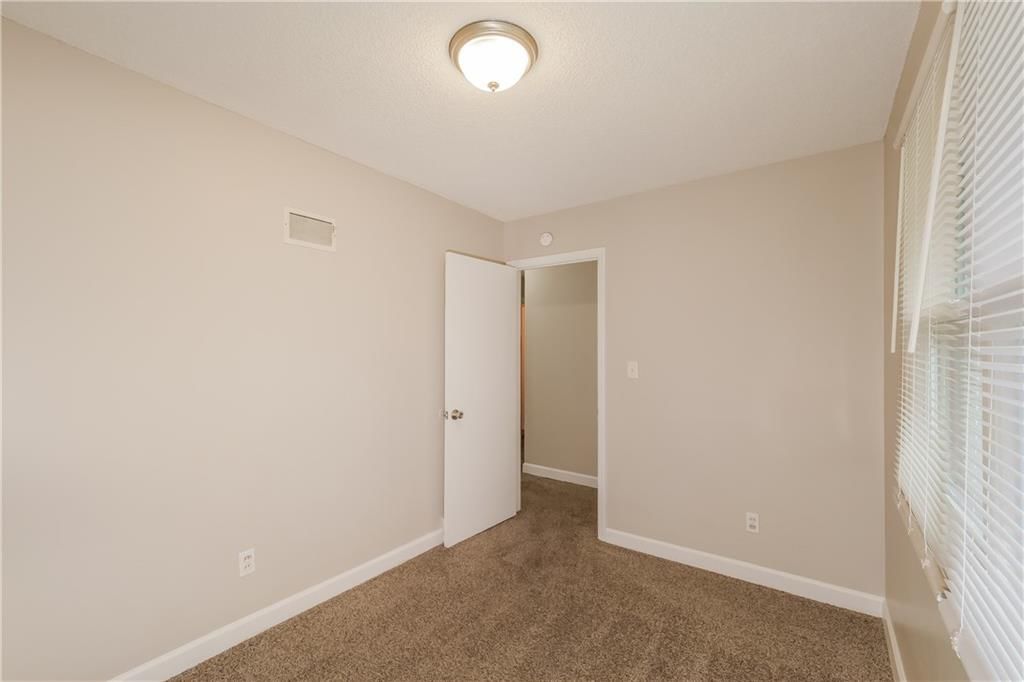 11016 E 51st Street — photo 16