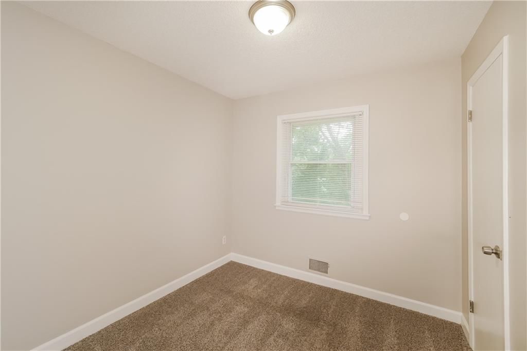 11016 E 51st Street — photo 17