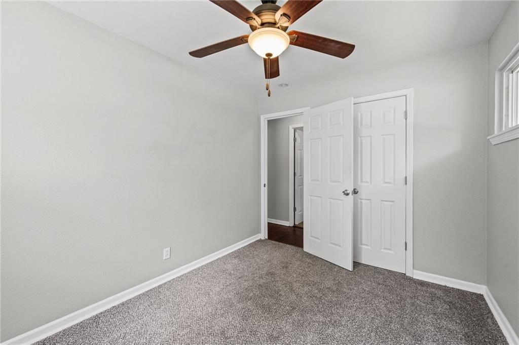 11320 Lewis Avenue — photo 10