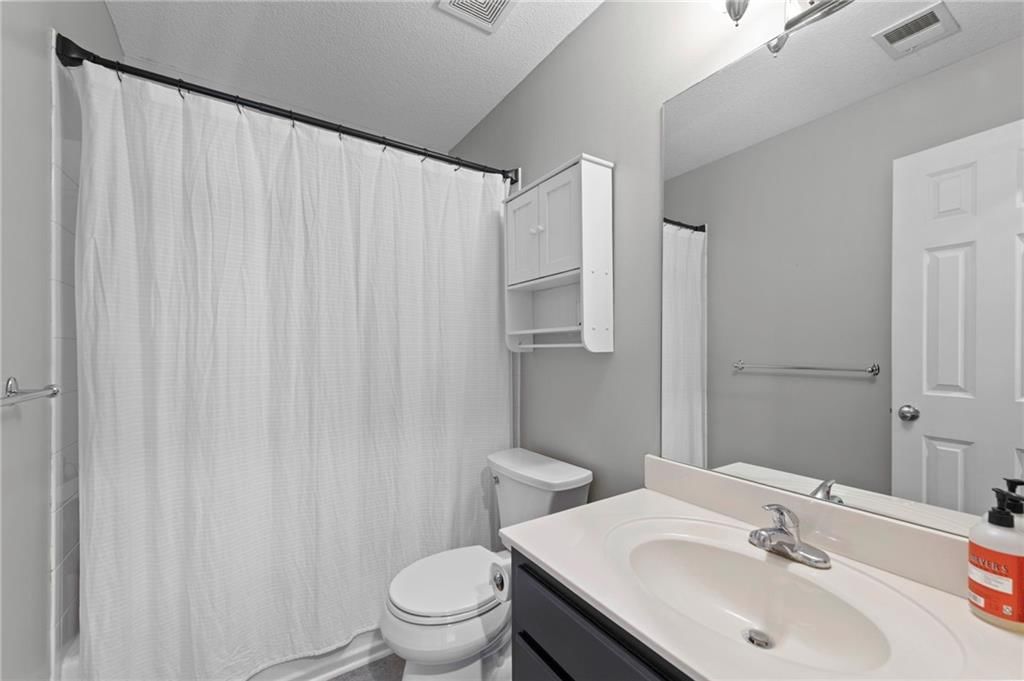 6725 N Nevada Avenue — photo 30