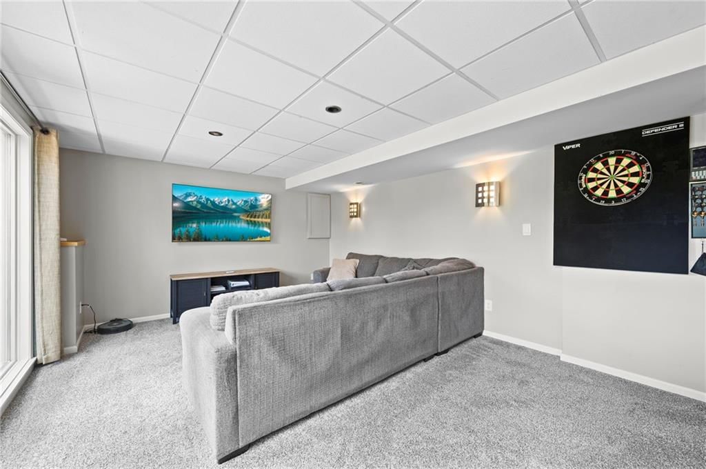 6725 N Nevada Avenue — photo 41