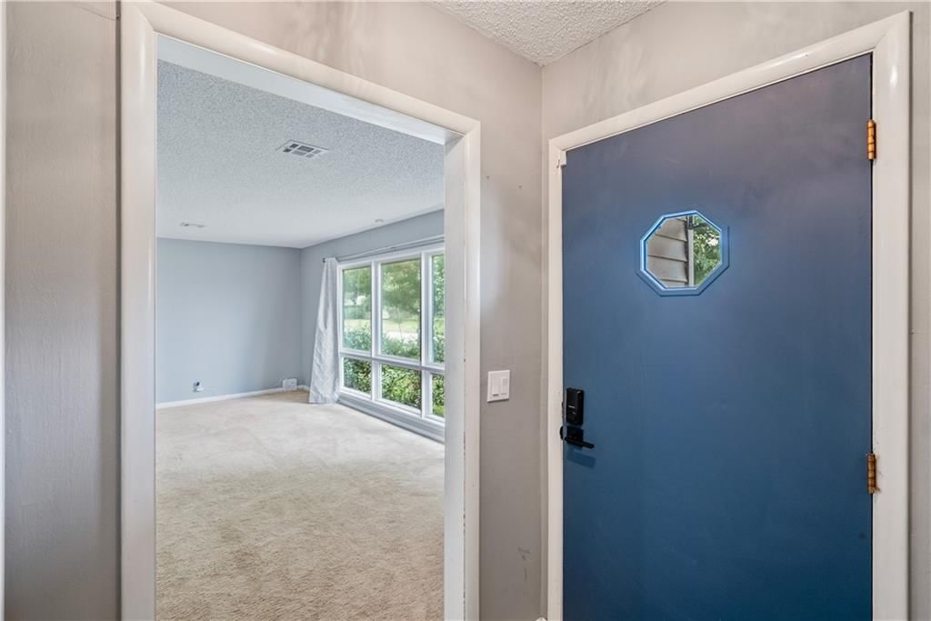 1210 N 18th Place — photo 8