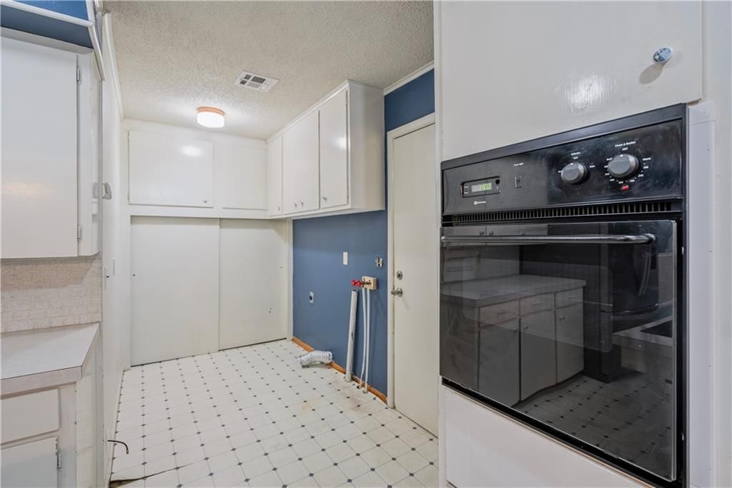 1210 N 18th Place — photo 21