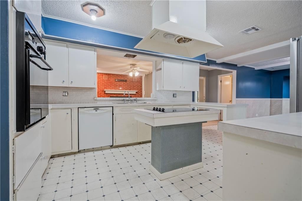 1210 N 18th Place — photo 24