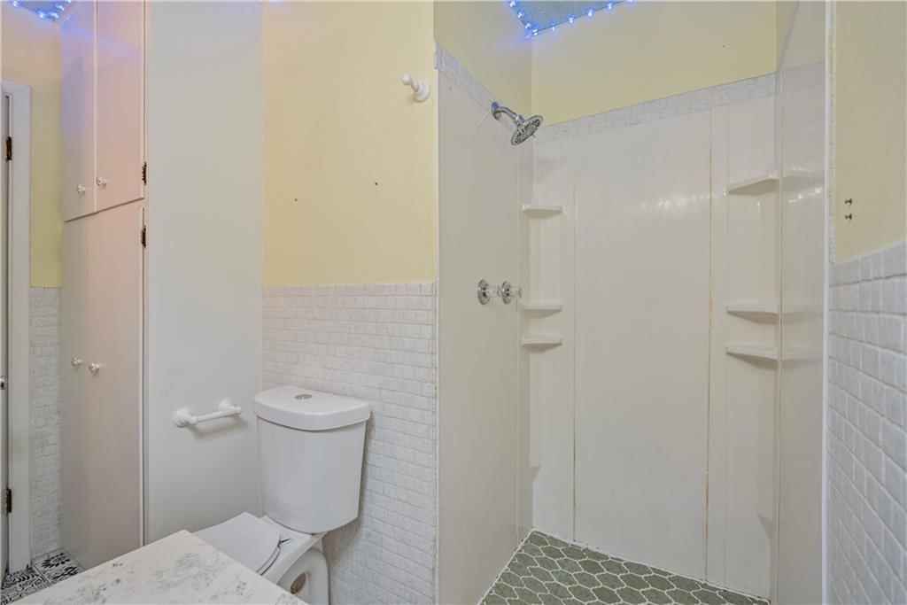 1210 N 18th Place — photo 35