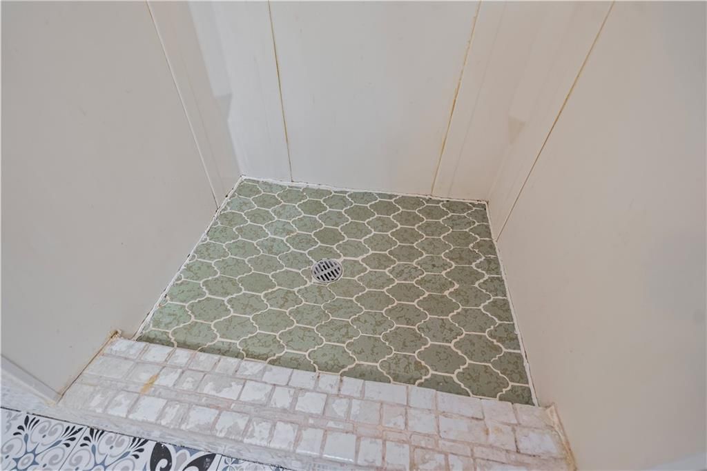 1210 N 18th Place — photo 37