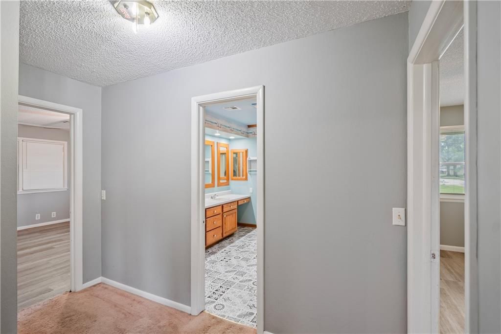 1210 N 18th Place — photo 44