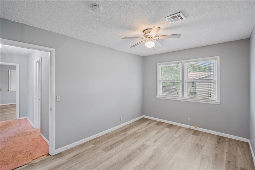 1210 N 18th Place — photo 52
