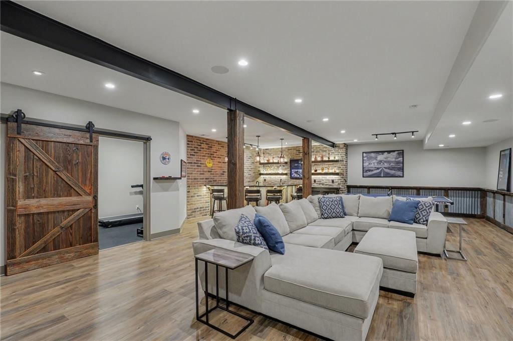 16628 Rosewood Street — photo 39