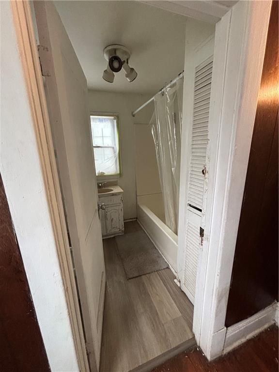 3311 E 22nd Street — photo 22