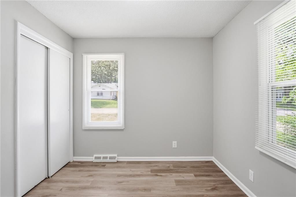 11215 Herrick Avenue — photo 20