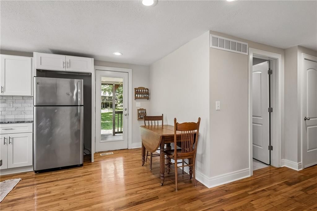 420 N Fairview Avenue — photo 10