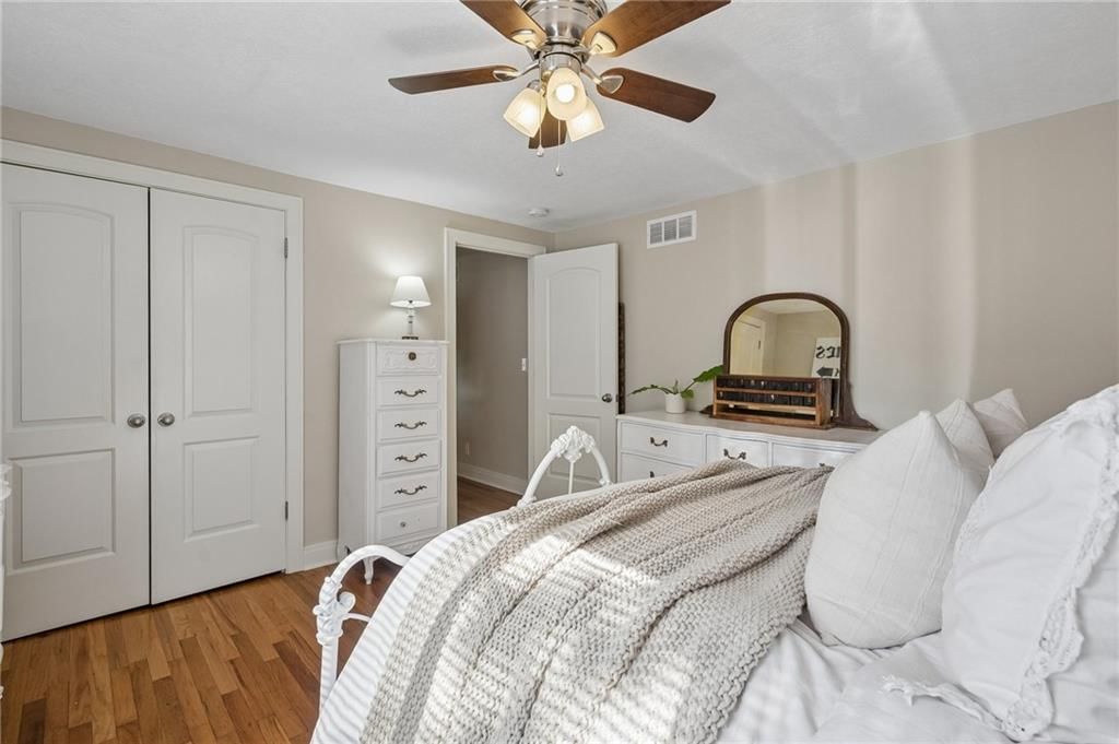 420 N Fairview Avenue — photo 17