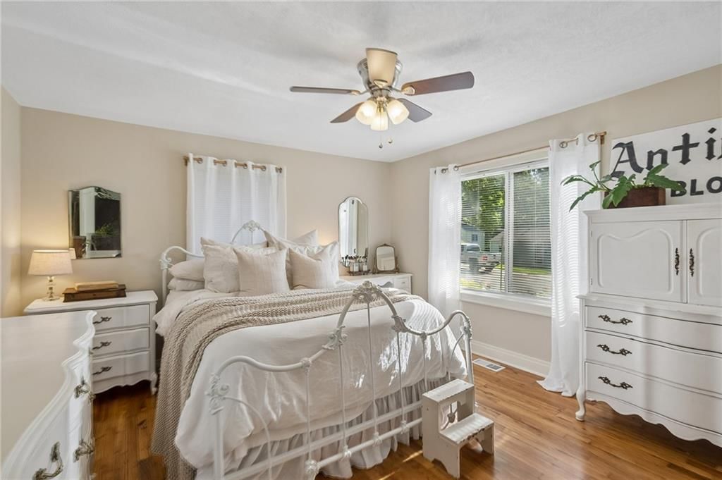 420 N Fairview Avenue — photo 18