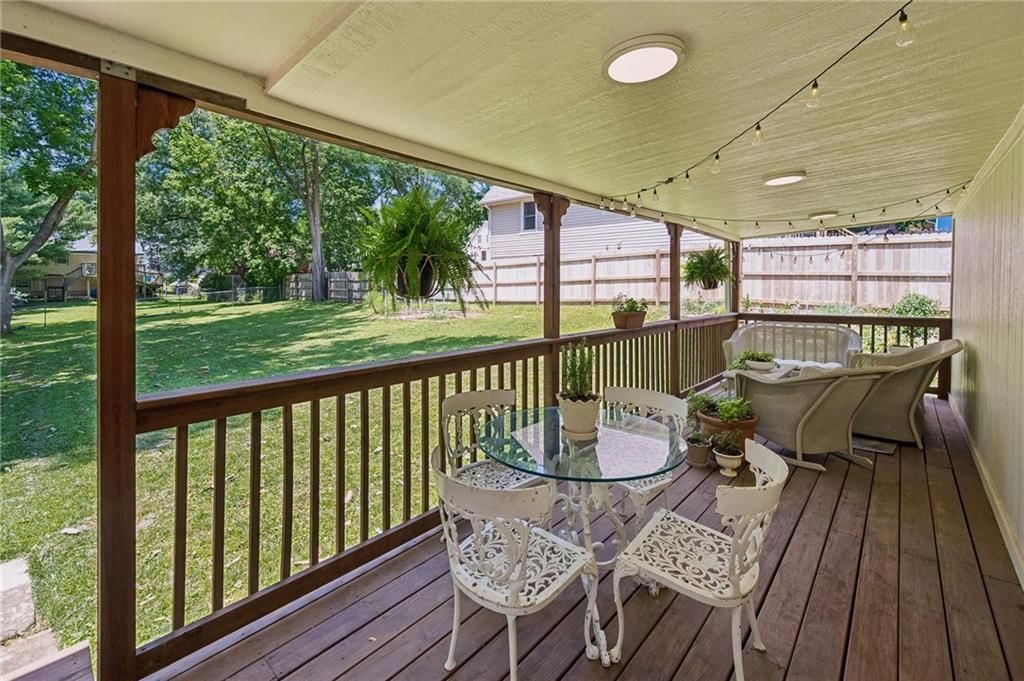 420 N Fairview Avenue — photo 22