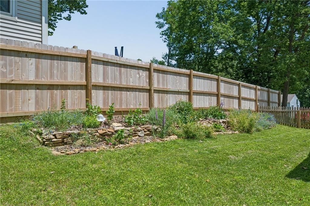 420 N Fairview Avenue — photo 25