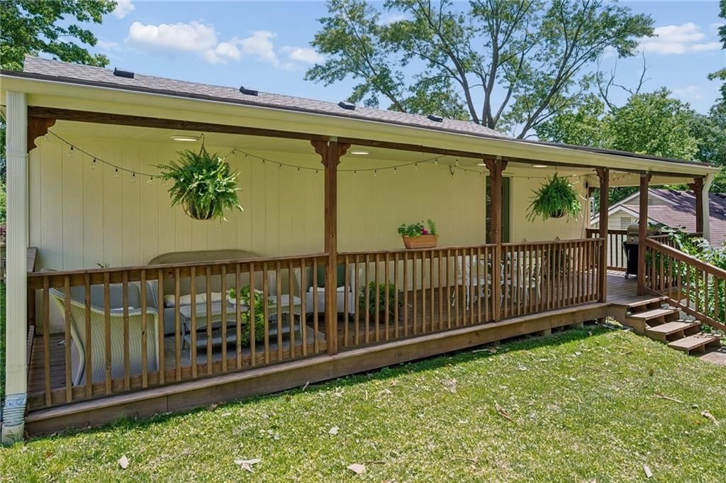 420 N Fairview Avenue — photo 26