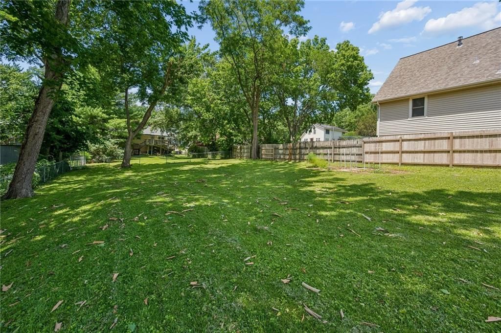 420 N Fairview Avenue — photo 28