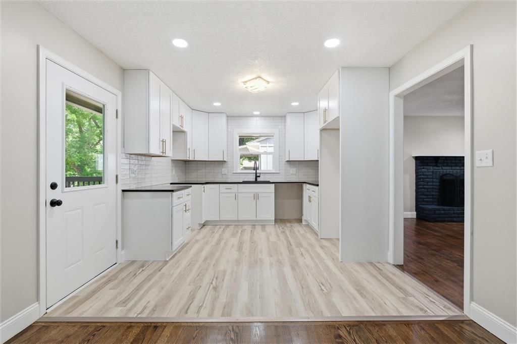 3720 Crescent Avenue — photo 15