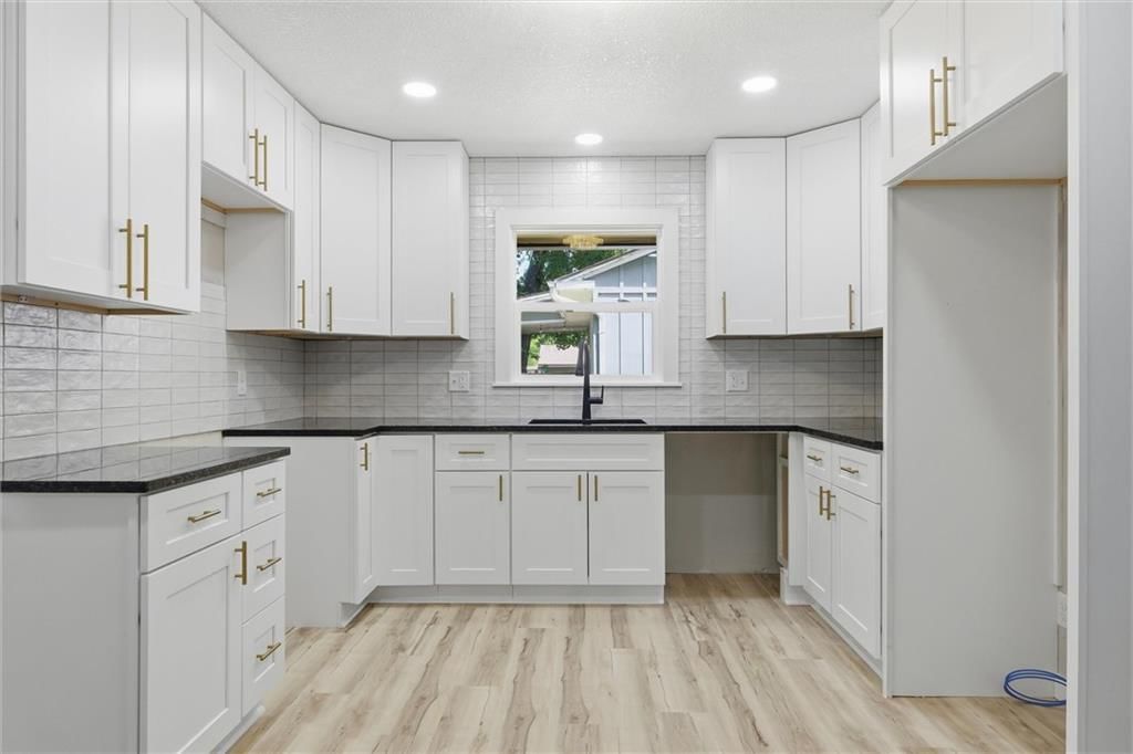3720 Crescent Avenue — photo 17