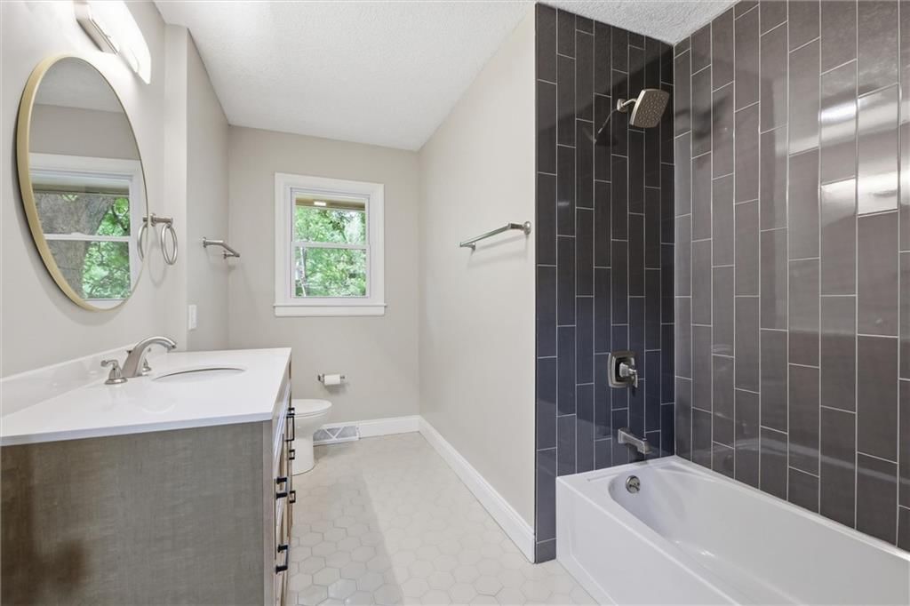 3720 Crescent Avenue — photo 18