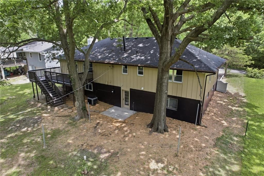 3720 Crescent Avenue — photo 44