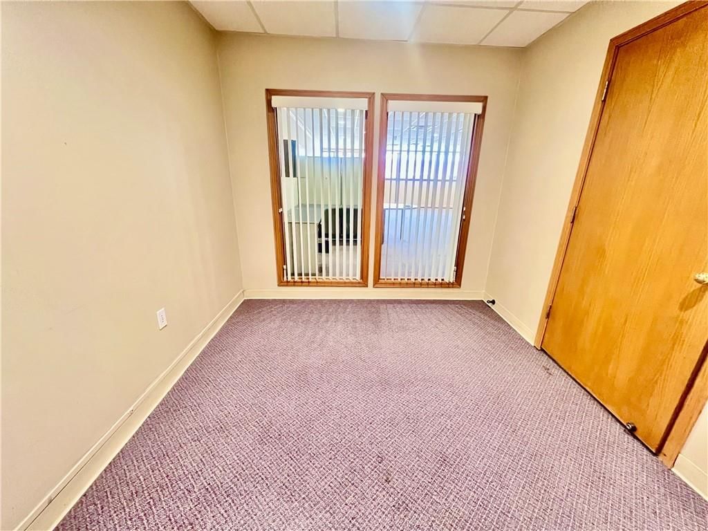 210 W 9th Street — photo 15