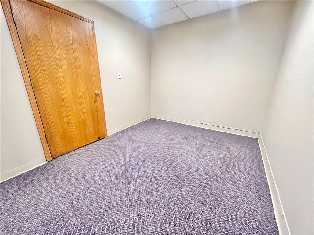 210 W 9th Street — photo 17