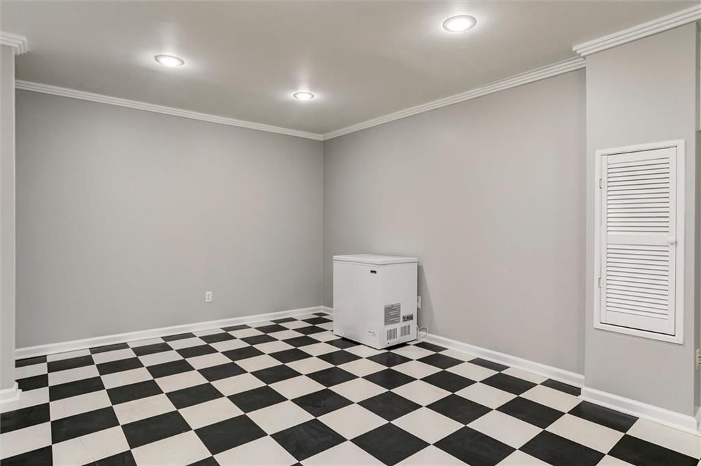 10553 Riley Street — photo 29